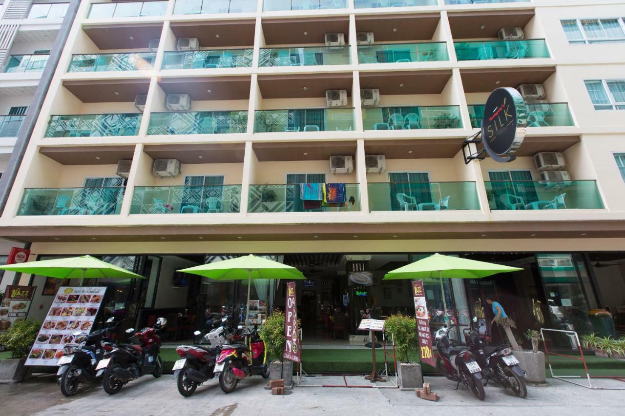 Patong Hemingways Silk Hotel מראה חיצוני תמונה