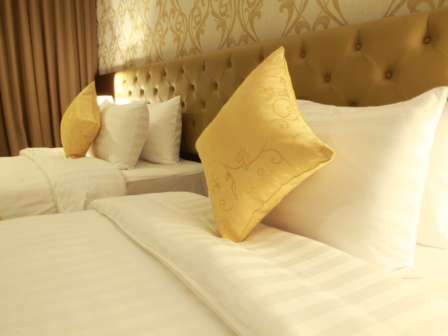 Patong Hemingways Silk Hotel מראה חיצוני תמונה